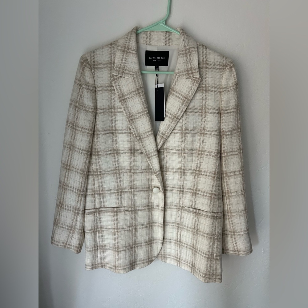 NWT LAFAYETTE 148 NEW YORK
Whitney Textured Plaid Jacket
